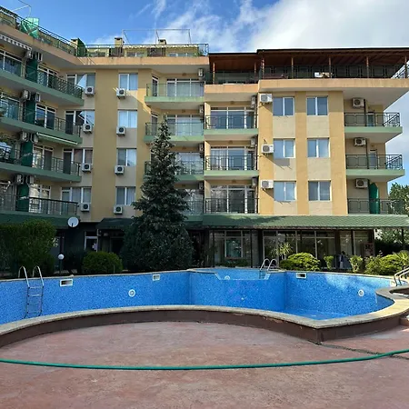 Апартаменты Passat12 Солнечный берег